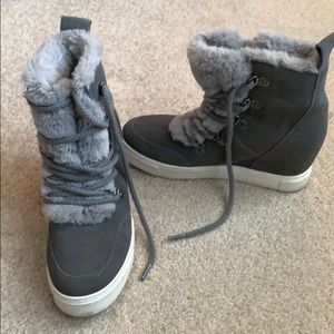 Steve Madden wedge winter sneakers